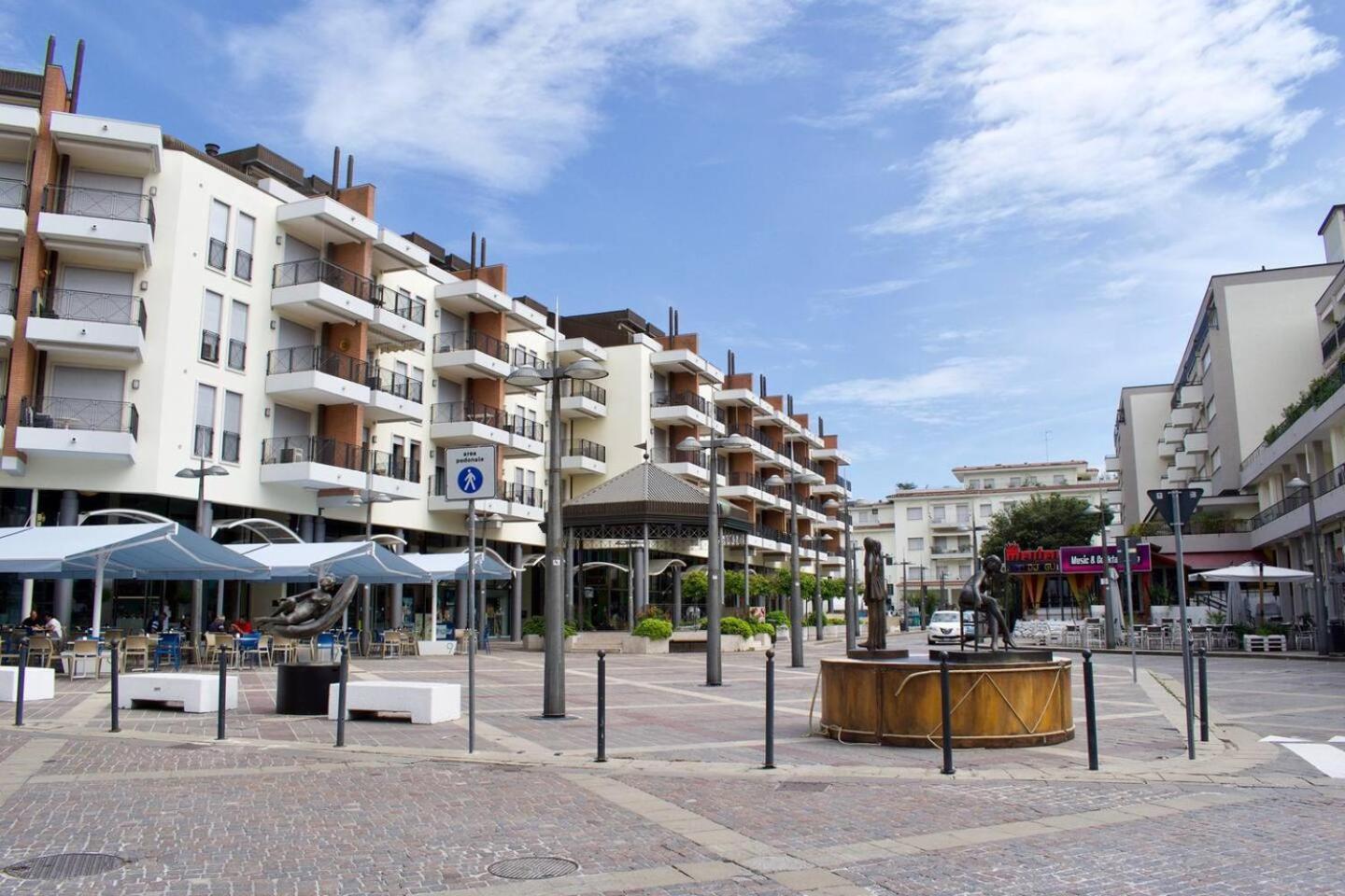 Marconi Deluxe Apartment Lido di Jesolo Ngoại thất bức ảnh