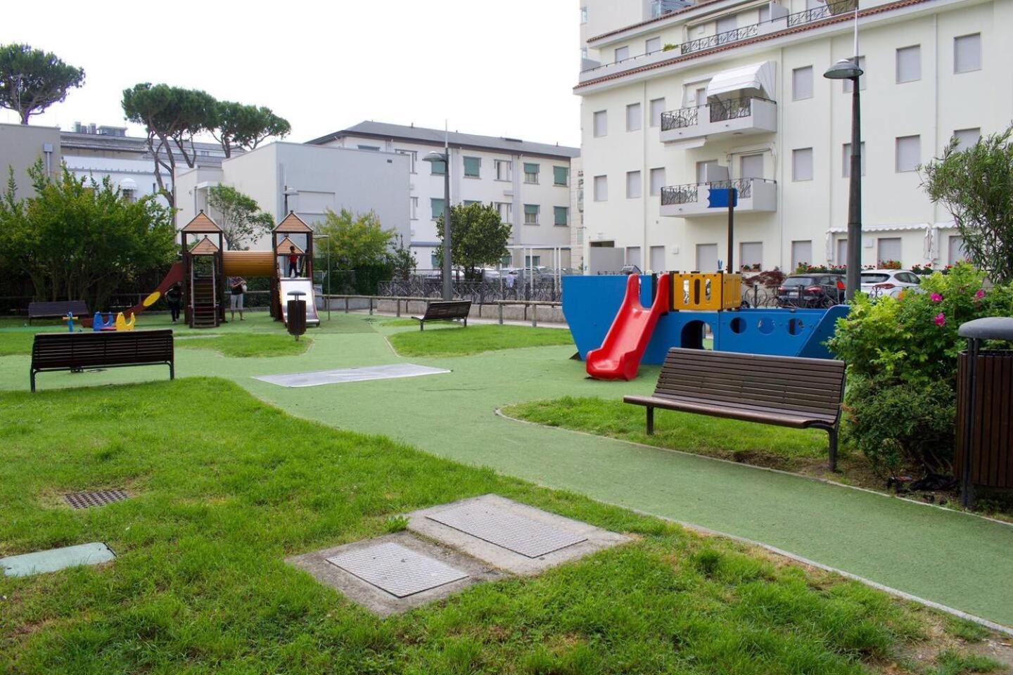 Marconi Deluxe Apartment Lido di Jesolo Ngoại thất bức ảnh
